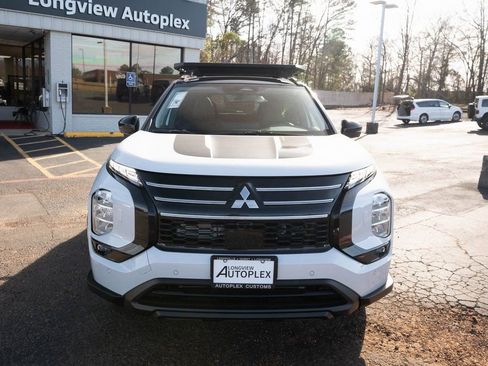 New 2026 Mitsubishi Outlander Trail Edition image 3