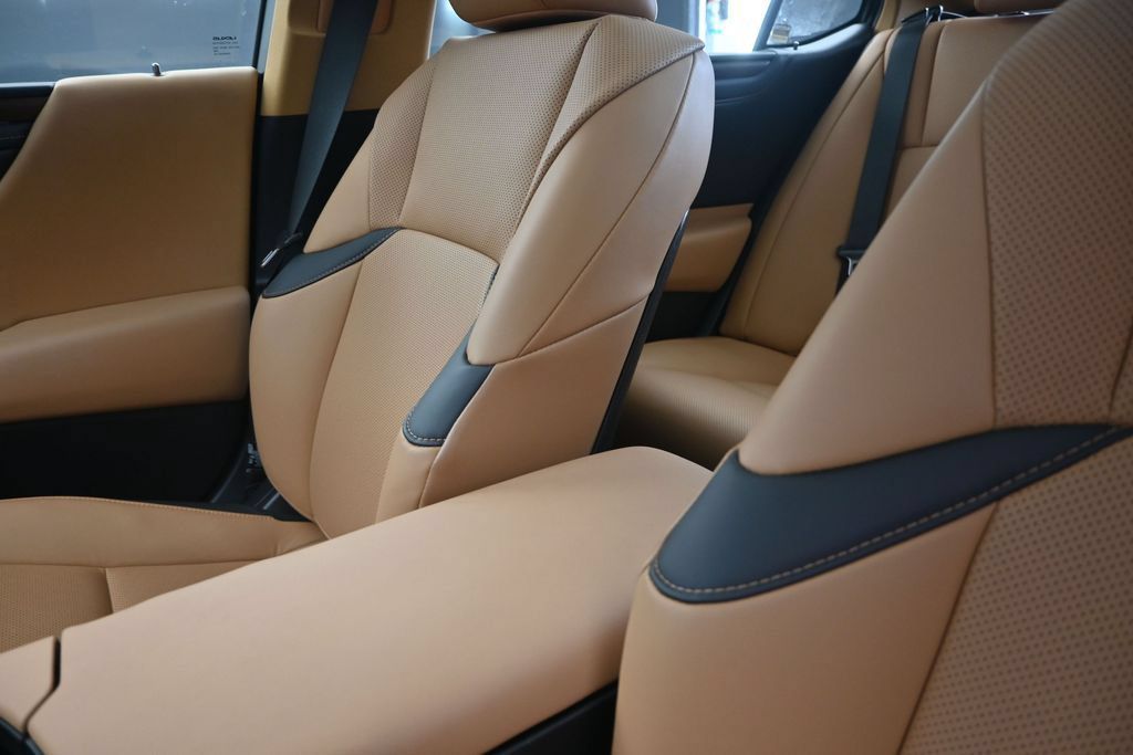 Certified 2024 Lexus ES 350 w/ Premium Package FWD image 14