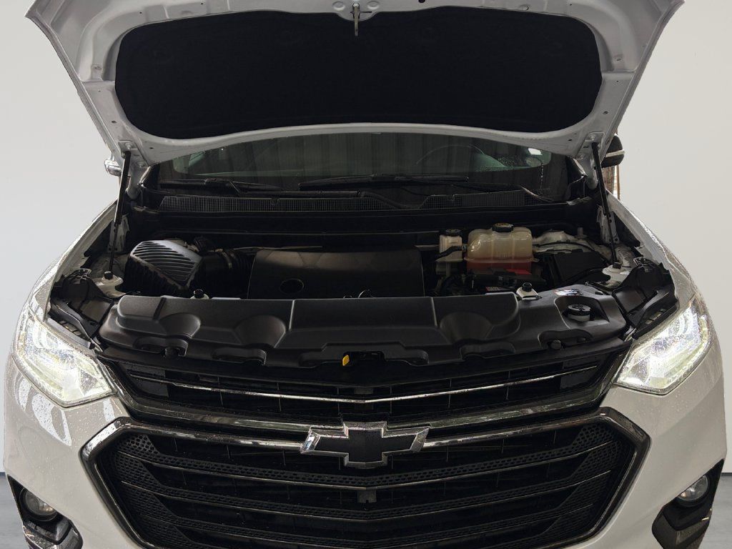 Used 2019 Chevrolet Traverse Premier w/ Redline Edition FWD image 13