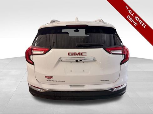Used 2023 GMC Terrain SLT w/ Tech Package image 4