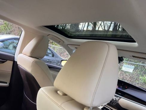 Used 2017 Lexus ES 350 w/ Premium Package FWD image 30