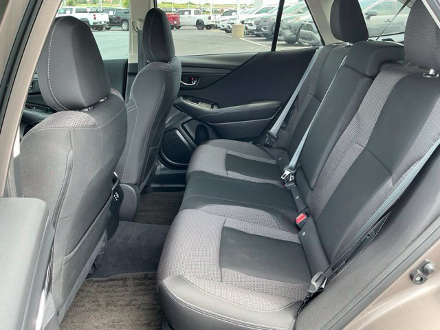 Used 2024 Subaru Outback Premium AWD/4WD image 13