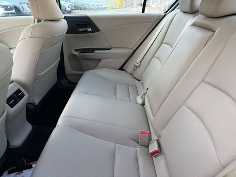 Used 2015 Honda Accord EX-L image 33