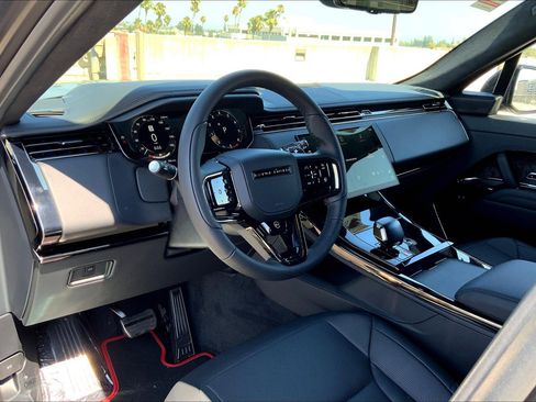 New 2025 Land Rover Range Rover Sport SV Edition Two image 9