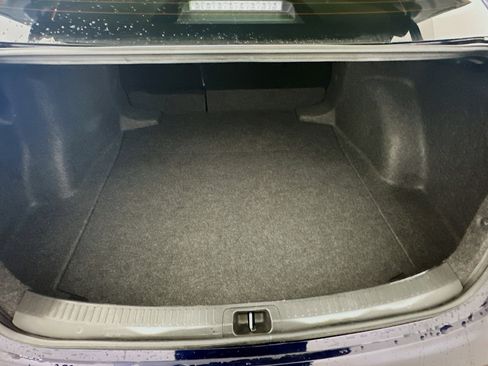 Used 2025 Toyota Corolla LE FWD image 30