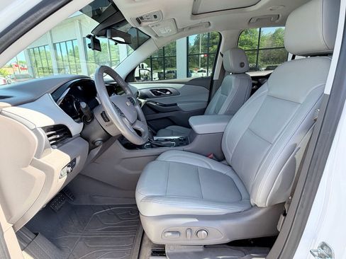 Used 2020 Chevrolet Traverse Premier w/ LPO, Floor Liner Package FWD image 22