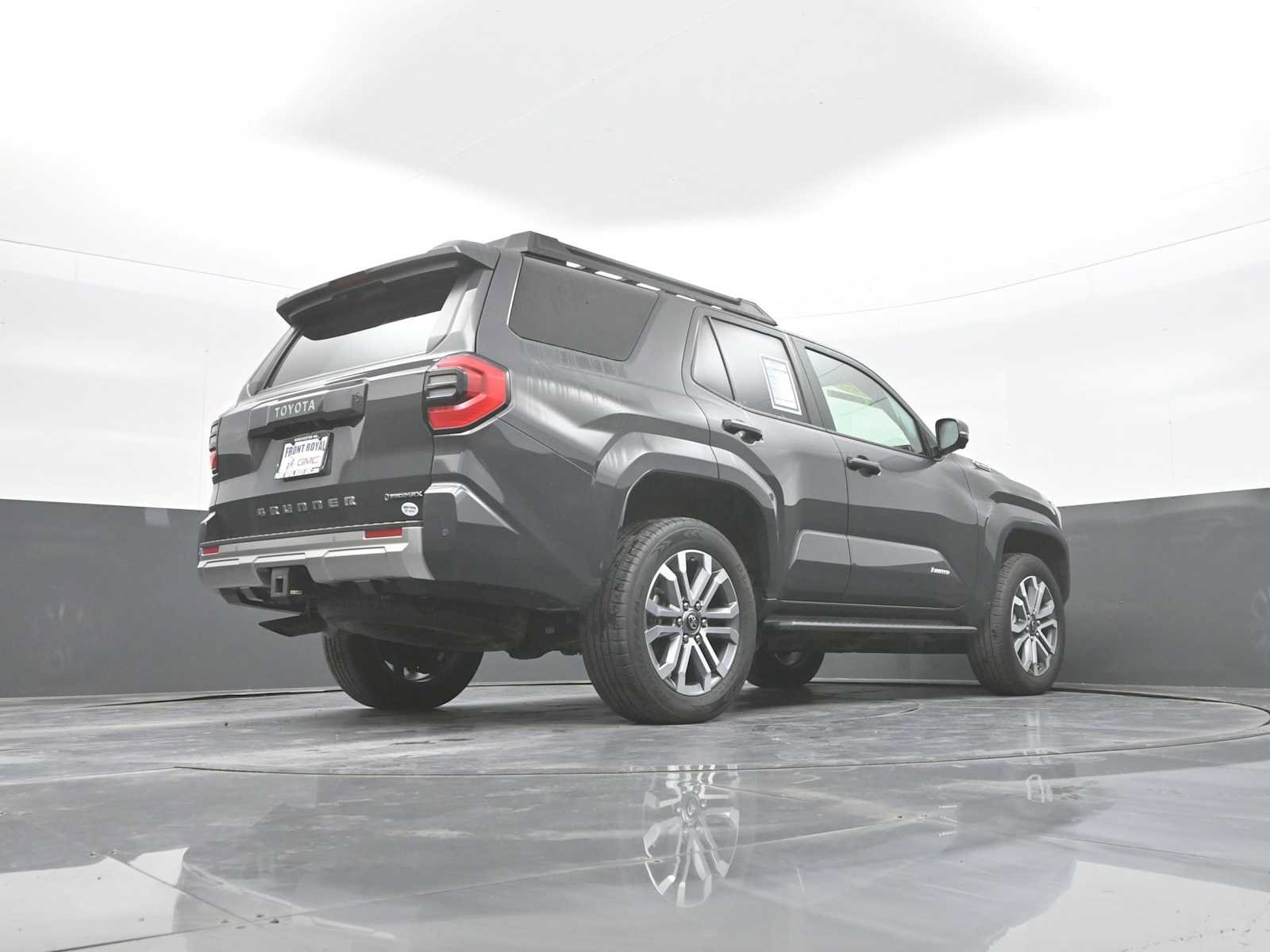 Used 2025 Toyota 4Runner Limited AWD/4WD image 49