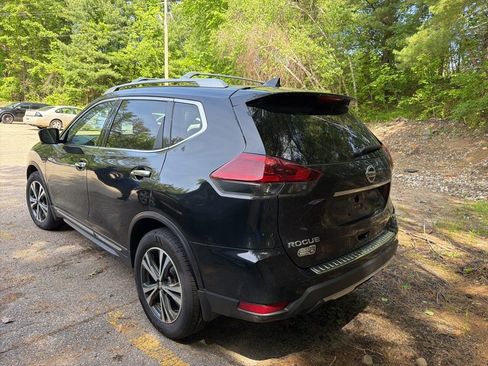 Used 2018 Nissan Rogue SL w/ Premium Package AWD/4WD image 2