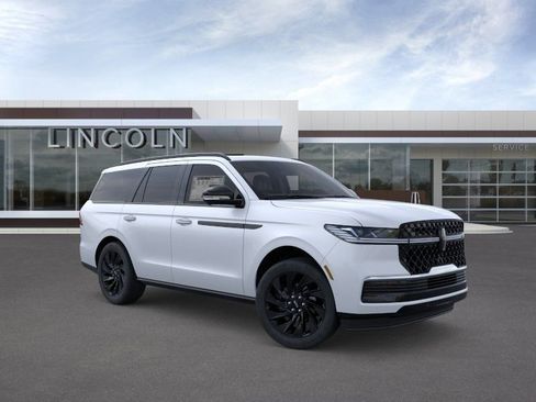New 2026 Lincoln Navigator Reserve AWD/4WD image 7