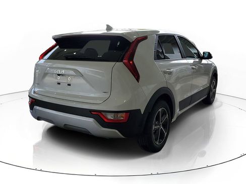 Used 2026 Kia Niro LX FWD image 6