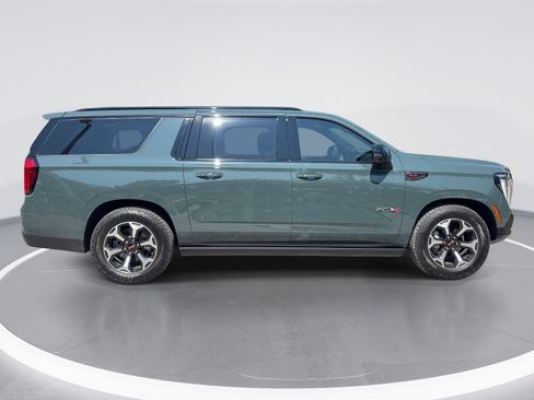 Used 2026 GMC Yukon XL AT4 Ultimate AWD/4WD image 9