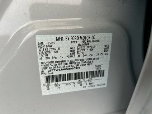 Used 2025 Ford Maverick XLT w/ Equipment Group 302A AWD/4WD image 36