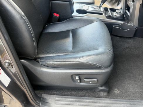 Used 2018 Toyota 4Runner Limited AWD/4WD image 63
