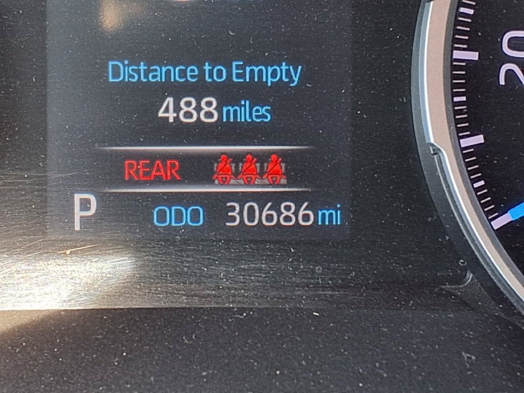 Used 2022 Toyota RAV4 XLE AWD/4WD image 35