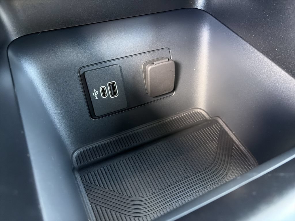 New 2027 Ford Explorer Active w/ Active Comfort Package RWD image 25