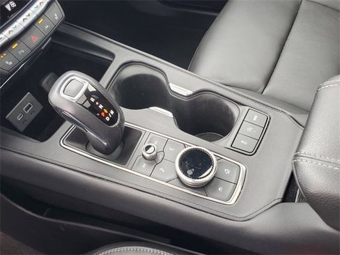 Used 2019 Cadillac XT4 Premium Luxury w/ LPO, Midnight Sport Package image 28