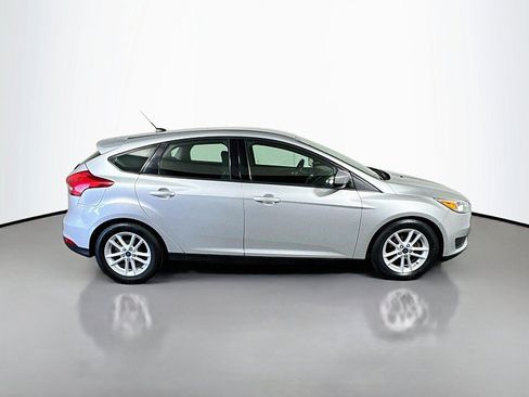 Used 2018 Ford Focus SE FWD image 8