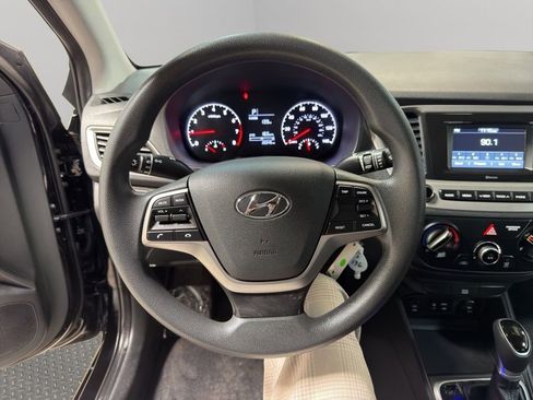 Used 2020 Hyundai Accent SE image 9