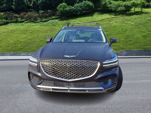 Used 2025 Genesis GV70 2.5T Advanced w/ Advanced Package image 3