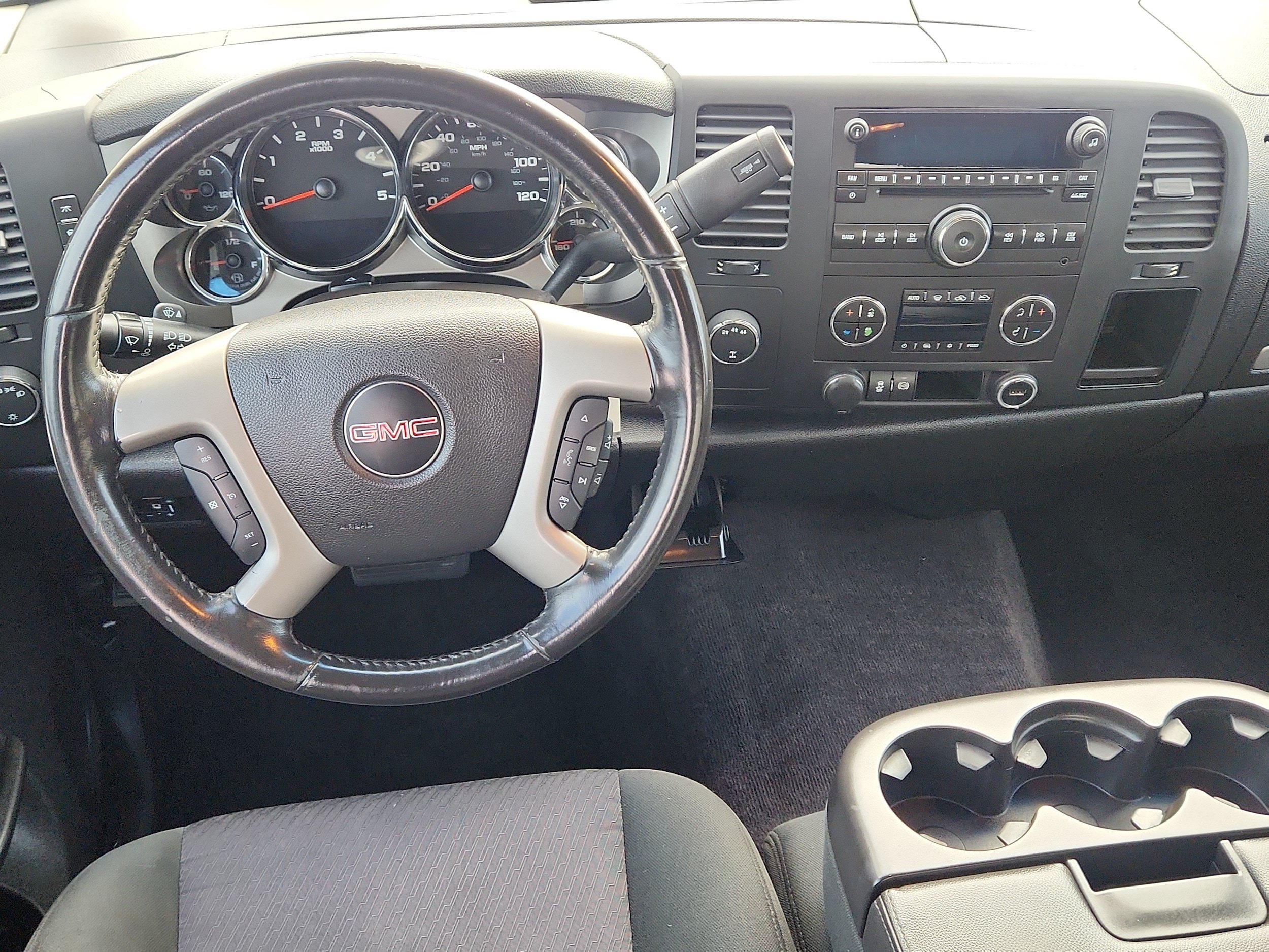 Used 2012 GMC Sierra 2500 SLE w/ SLE Preferred Package AWD/4WD image 11