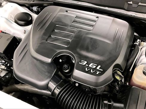 Used 2023 Dodge Challenger SXT image 31