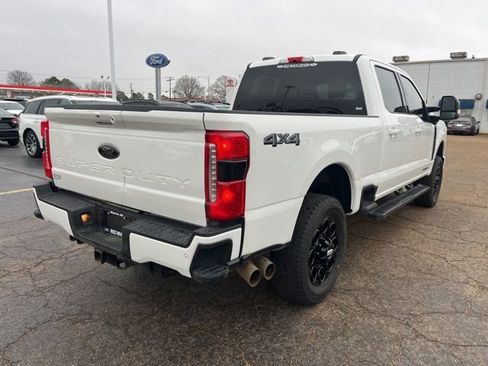 Used 2025 Ford F350 Lariat w/ Black Appearance Package image 4