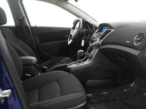 Used 2012 Chevrolet Cruze LT FWD image 11