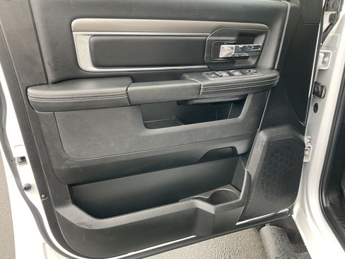 Used 2024 RAM 1500 Warlock AWD/4WD image 30
