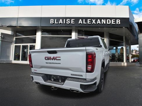 Used 2024 GMC Sierra 1500 Elevation AWD/4WD image 3