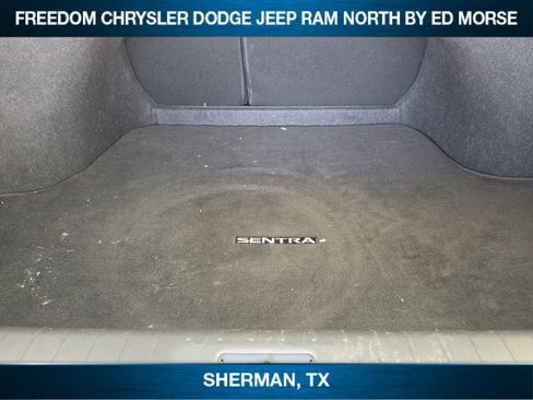 Used 2025 Nissan Sentra SR image 22