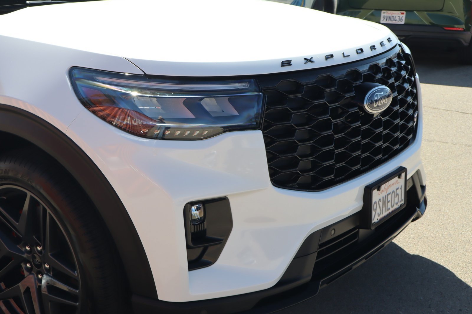 Used 2025 Ford Explorer ST RWD image 9