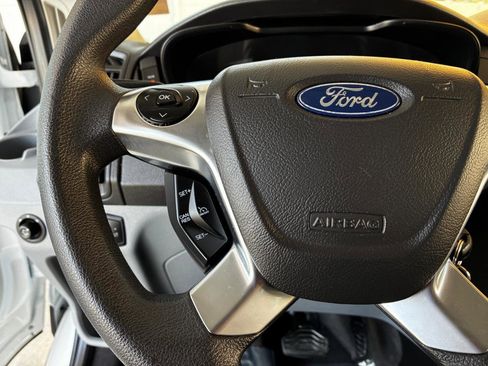 Used 2019 Ford Transit 150 XLT image 25