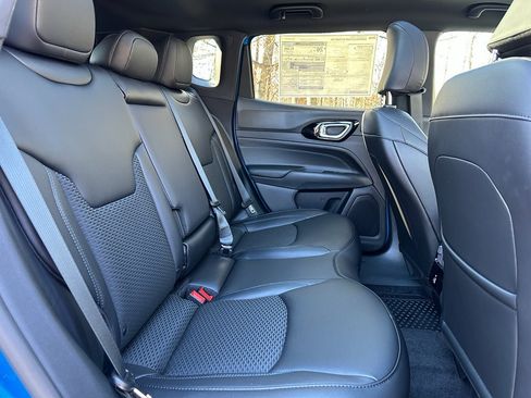 New 2026 Jeep Compass Latitude w/ Sun and Sound Group image 31