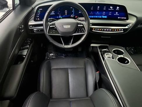 Used 2024 Cadillac Lyriq Sport RWD image 56