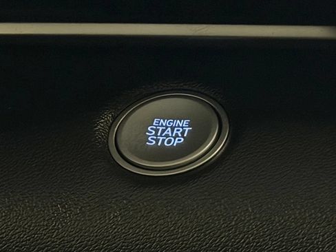 Used 2021 Hyundai Elantra SEL FWD image 21
