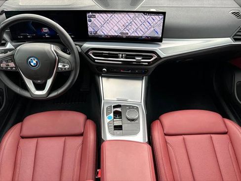 Used 2023 BMW i4 eDrive35 image 12