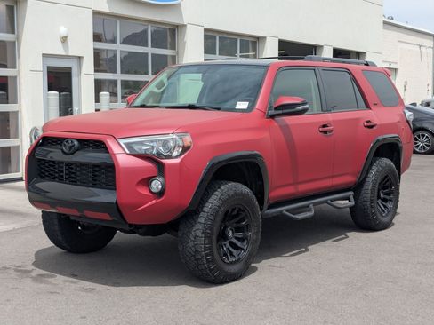 Used 2019 Toyota 4Runner SR5 Premium w/ Wilderness Package AWD/4WD image 10