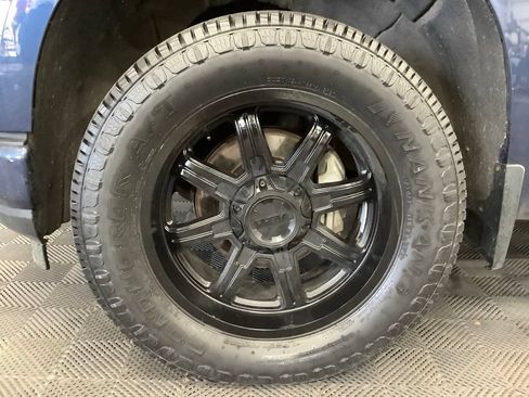 Used 2020 Chevrolet Silverado 1500 RST AWD/4WD image 3