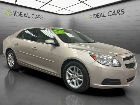 Used 2013 Chevrolet Malibu LT w/ Power Convenience Package FWD image 3