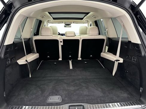 Used 2023 Mercedes-Benz GLS 450 4MATIC image 26
