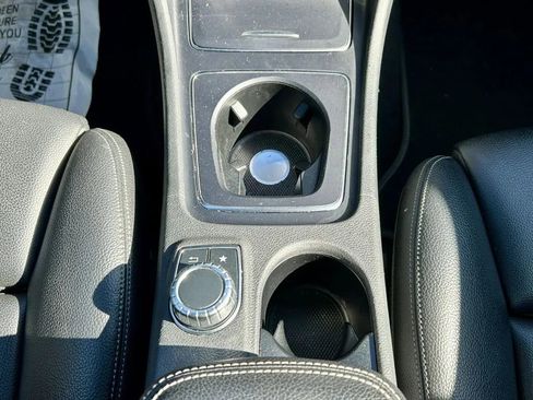 Used 2019 Mercedes-Benz GLA 250 4MATIC image 24