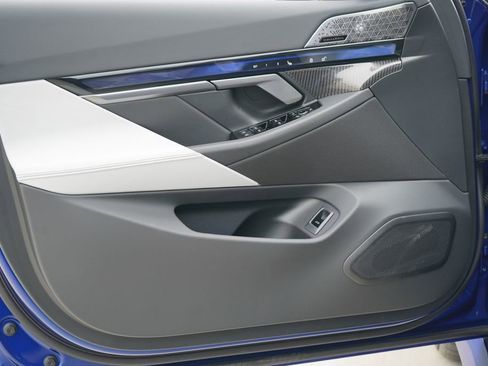 New 2026 BMW M5 w/ Executive Package image 11