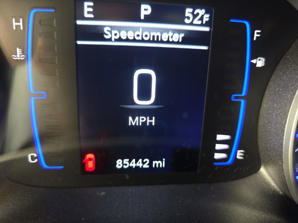 Used 2020 Chrysler Pacifica Touring w/ Cold Weather Group FWD image 15