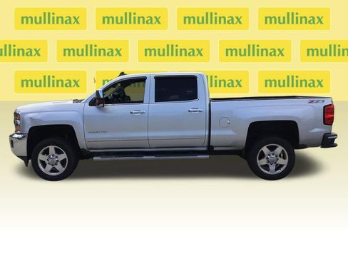 Used 2015 Chevrolet Silverado 2500 LTZ w/ Duramax Plus Package AWD/4WD image 10