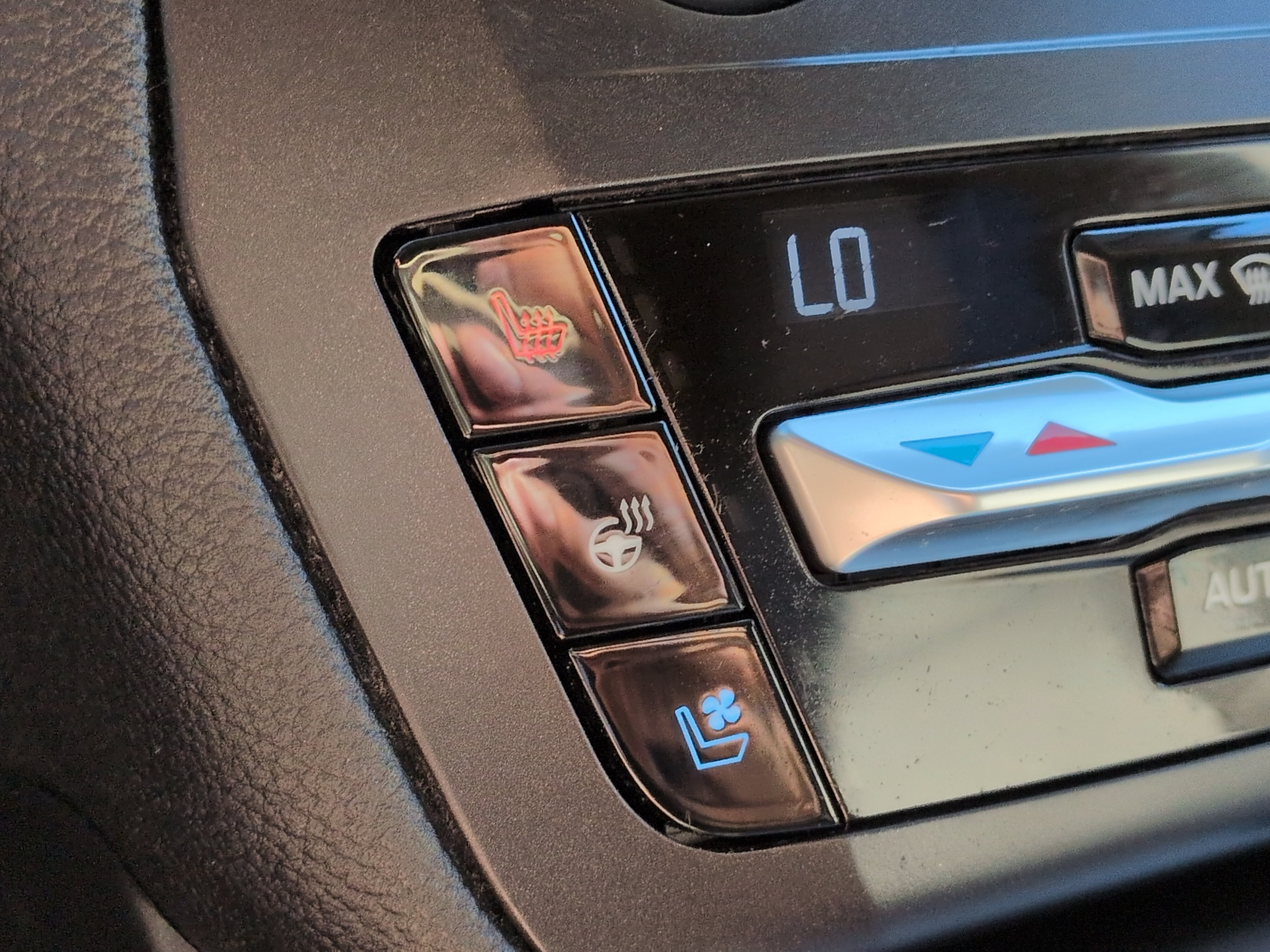 Used 2020 Ford Explorer Limited RWD image 21