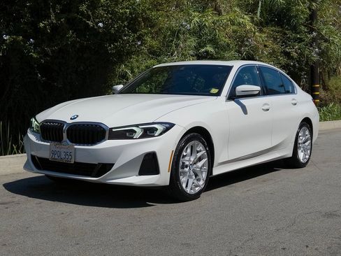 Used 2025 BMW 330i Sedan w/ Parking Assistance Package image 26