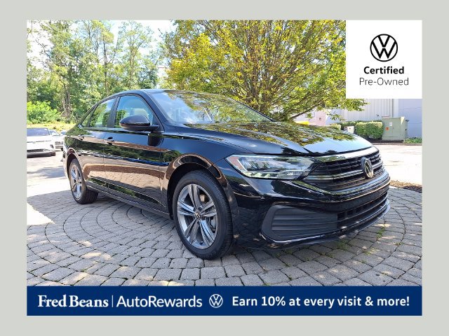 Used 2023 Volkswagen Jetta SE FWD image 1
