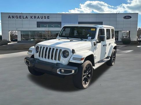 Used 2021 Jeep Wrangler Unlimited Sahara w/ Cold Weather Group AWD/4WD image 3