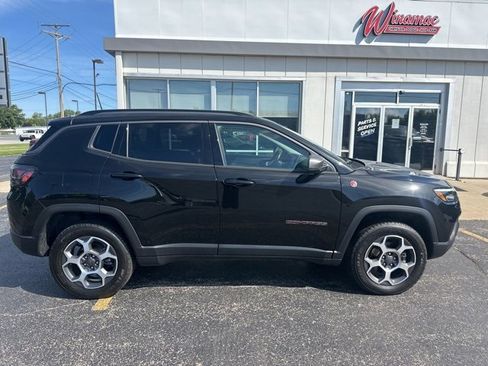 Used 2022 Jeep Compass Trailhawk w/ Trailhawk Elite Group image 11