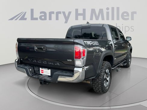 Used 2020 Toyota Tacoma TRD Off-Road AWD/4WD image 5